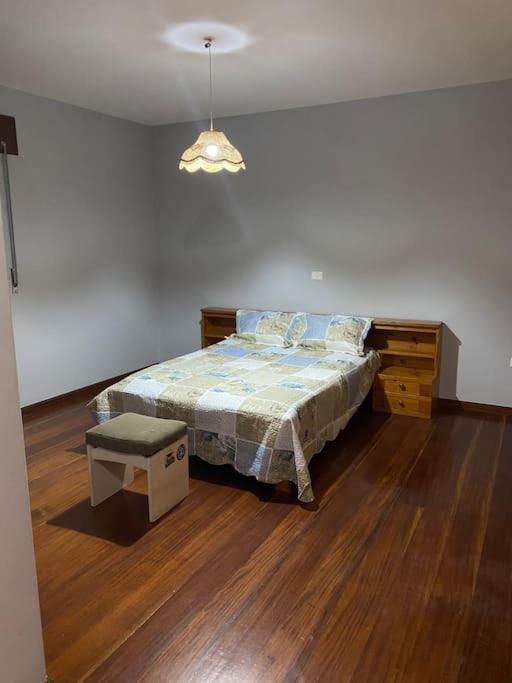 Vivenda Com Patio, No Coracao Do Mindelo Villa Bagian luar foto